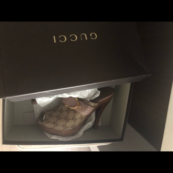 Authentic Gucci Shoes - Picture 3 of 4